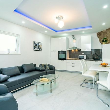 Hidden Gem Apartment Molunat Dış mekan fotoğraf