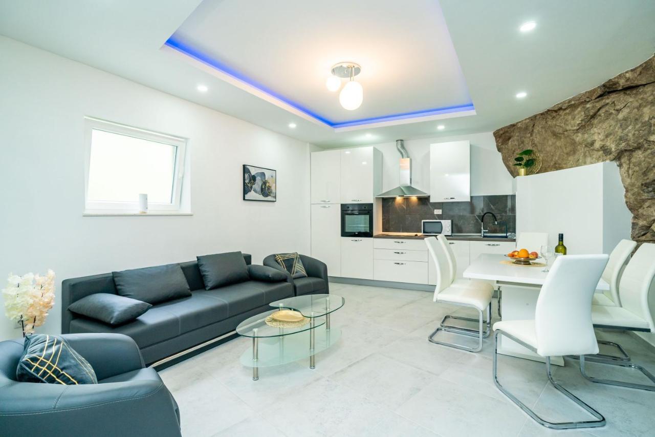 Hidden Gem Apartment Molunat Dış mekan fotoğraf